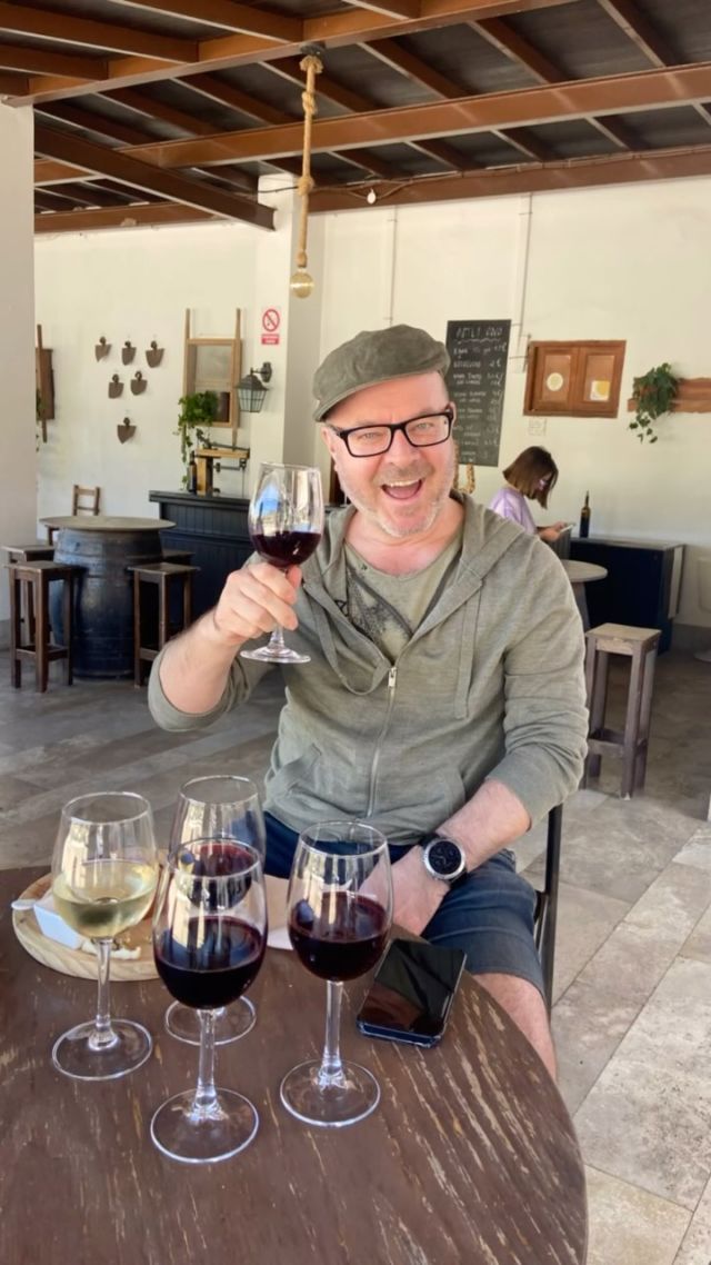 Mmmmmmmmm tour!! 
Flavours 
Colours
Amazing wines trip to drink the island. 
Ready to taste Gran Canaria?? 
#grancanariawinetourism